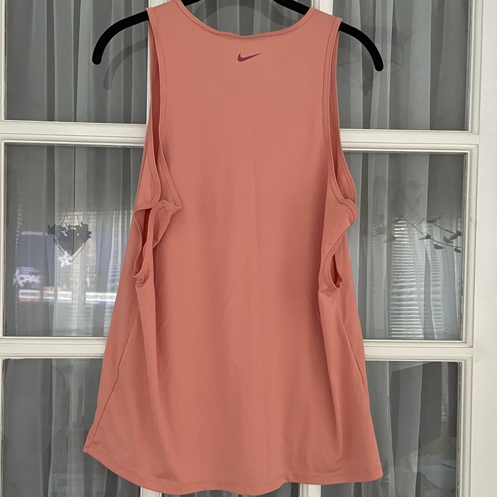 Nike yoga tank - Picture 6 of 11